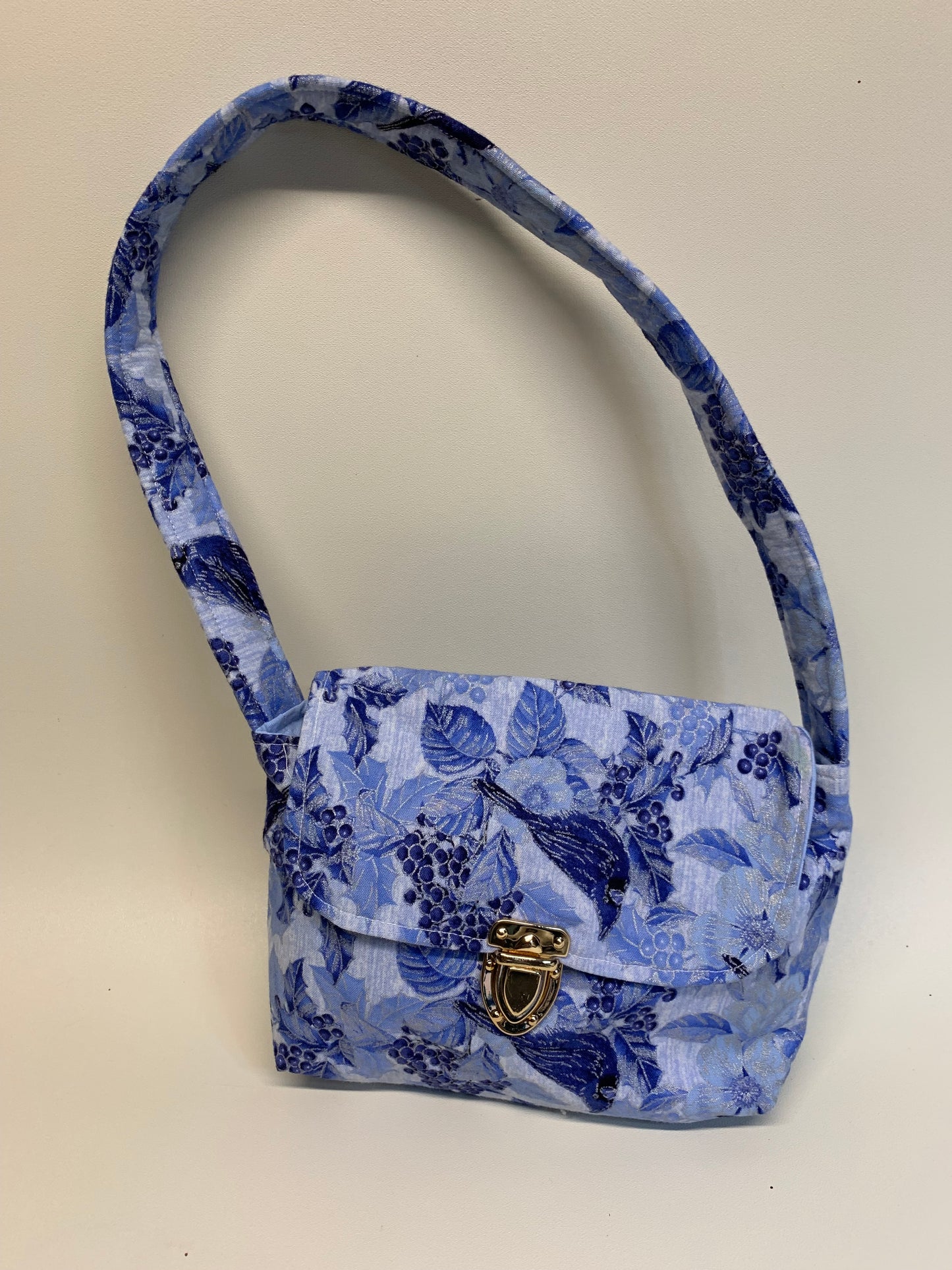 Purse - Blue birds with berries, lined