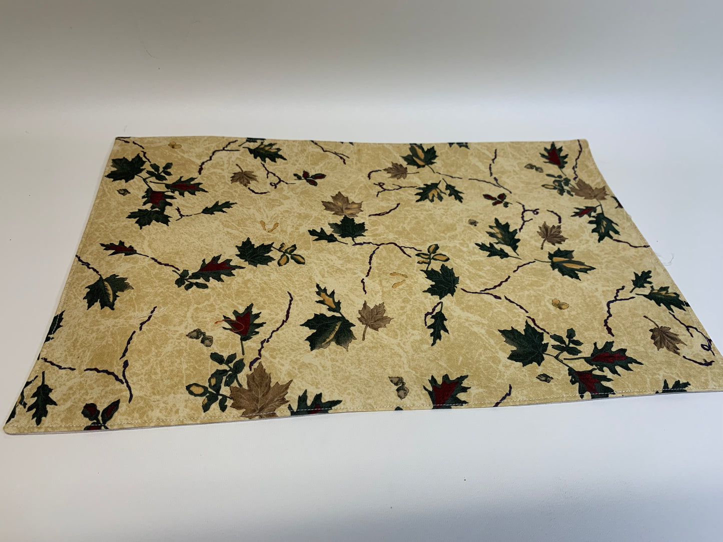 Placemat -Maple Leaves - 11 1/2" x 17"