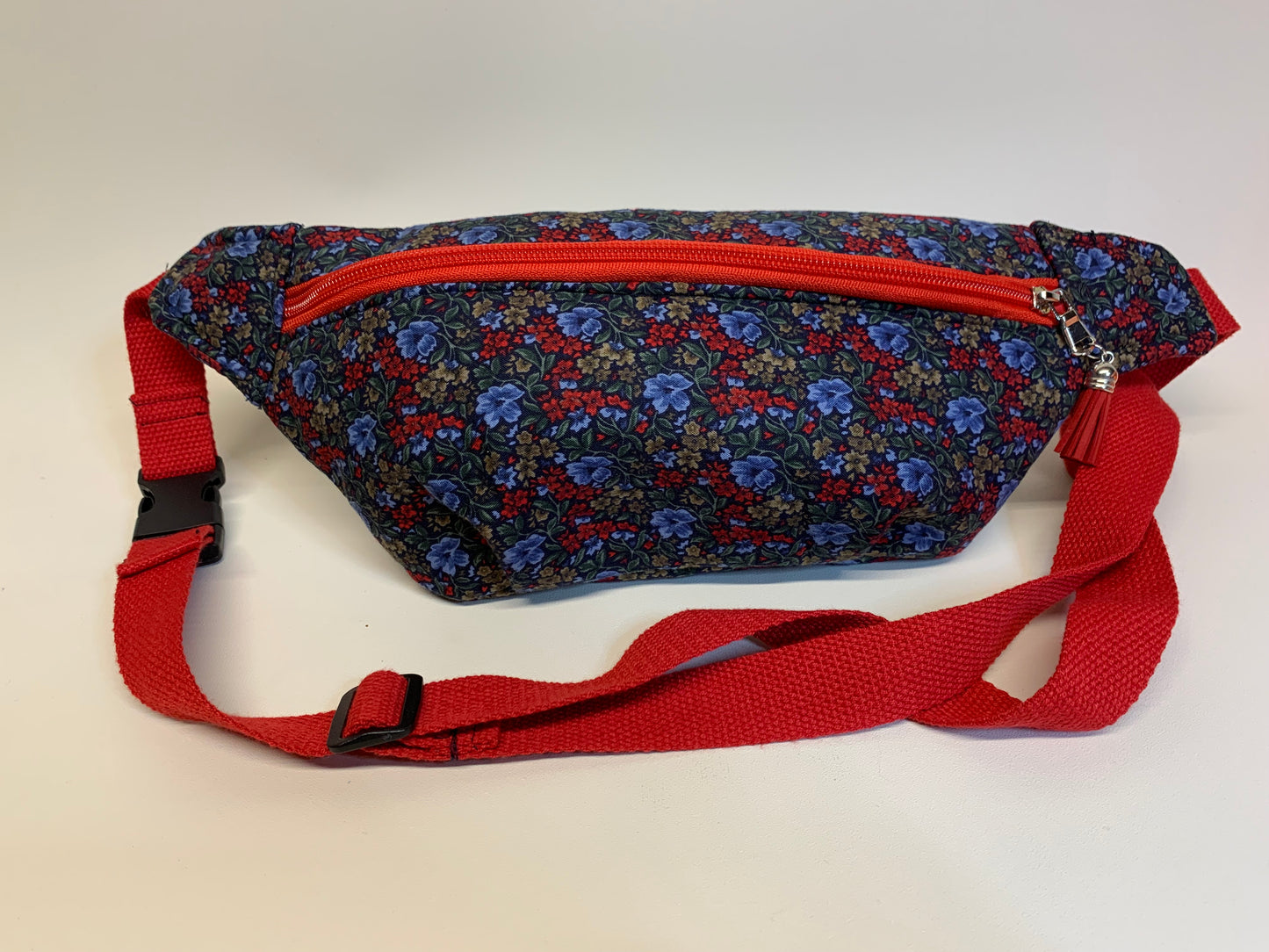 Fanny Pack - Blue and red flowers
