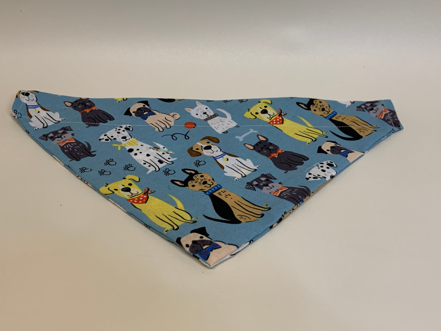 Dog Bandana - Light blue with puppies - for 2 inch collar