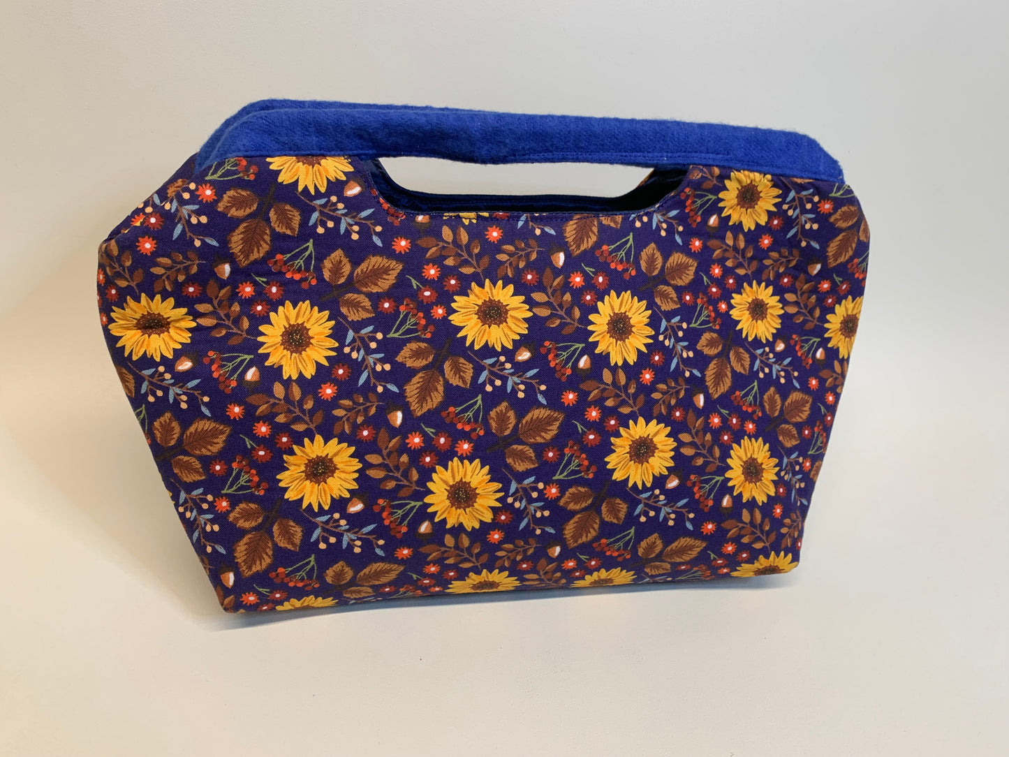 Purse - Sunflowers - wire framed, lined