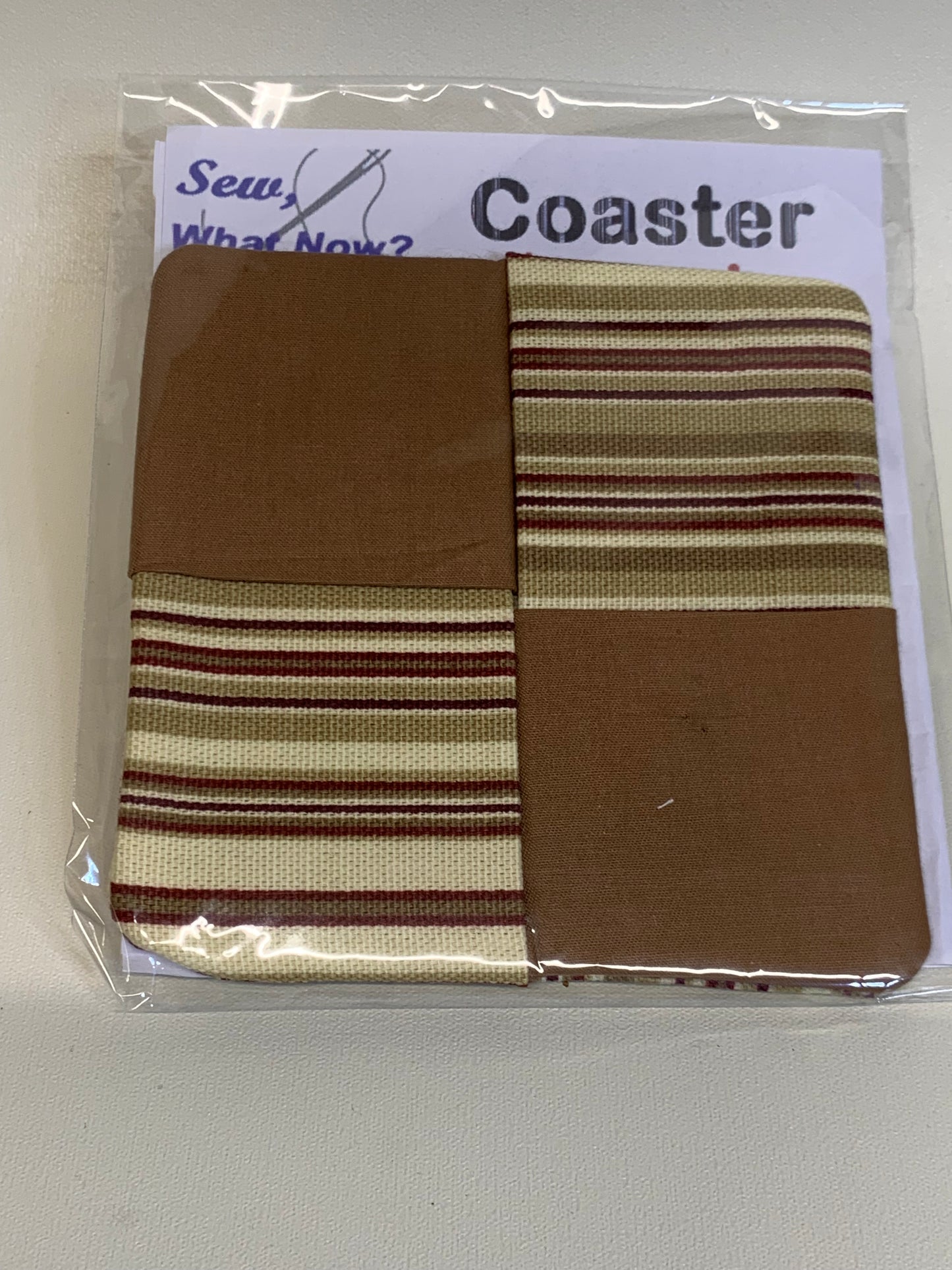 Coaster - Tan and brown