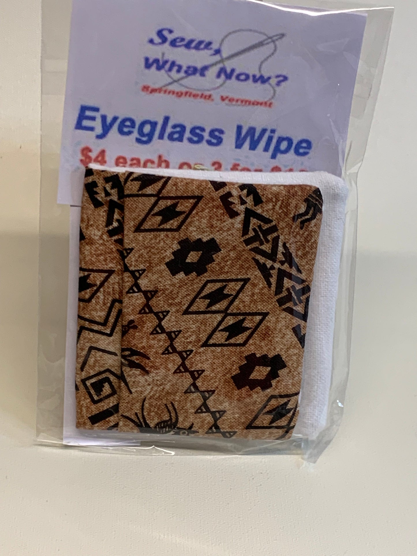 Eyeglass Wipe -Tan and black geometrics