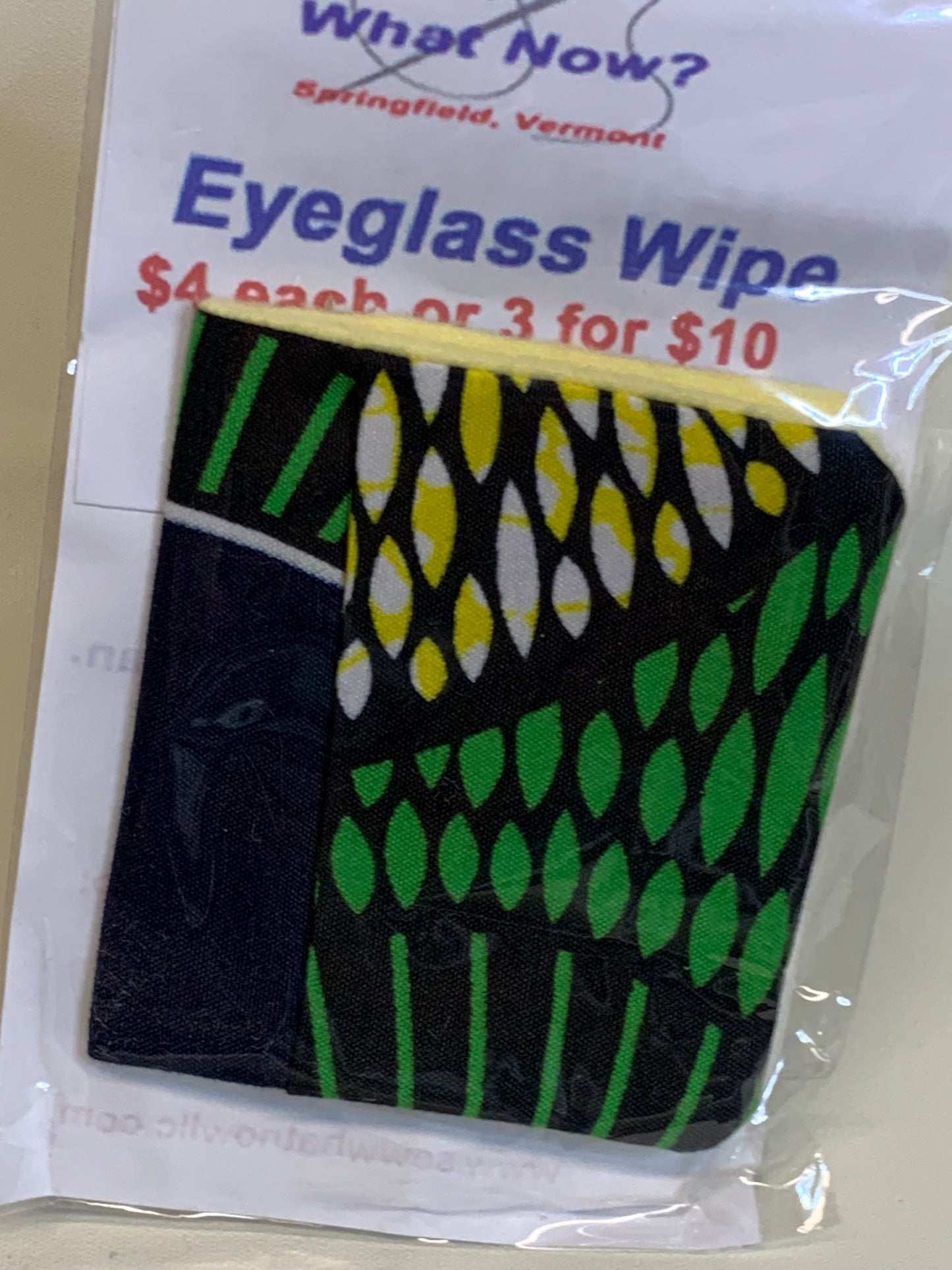 Eyeglass Wipe - Black/green/white geometrics 2