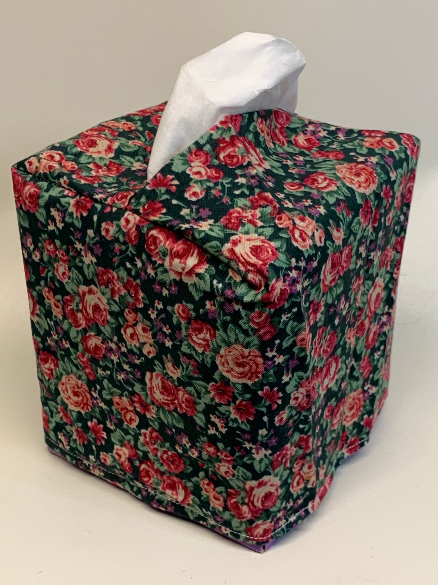 Tissue Box Cover - Red roses on black -for boxes 5"H x 4 1/2"W x 4 1/2" D