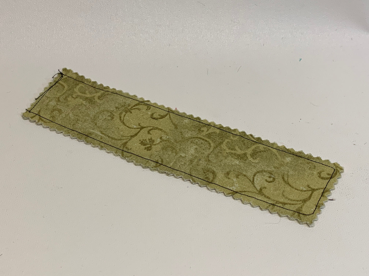 Traditional Bookmark - Gold with swirls