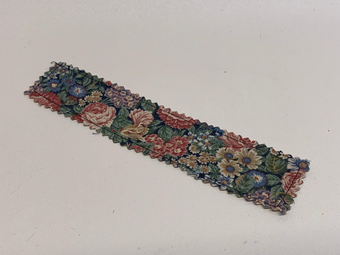 Traditional Bookmark -Flowers