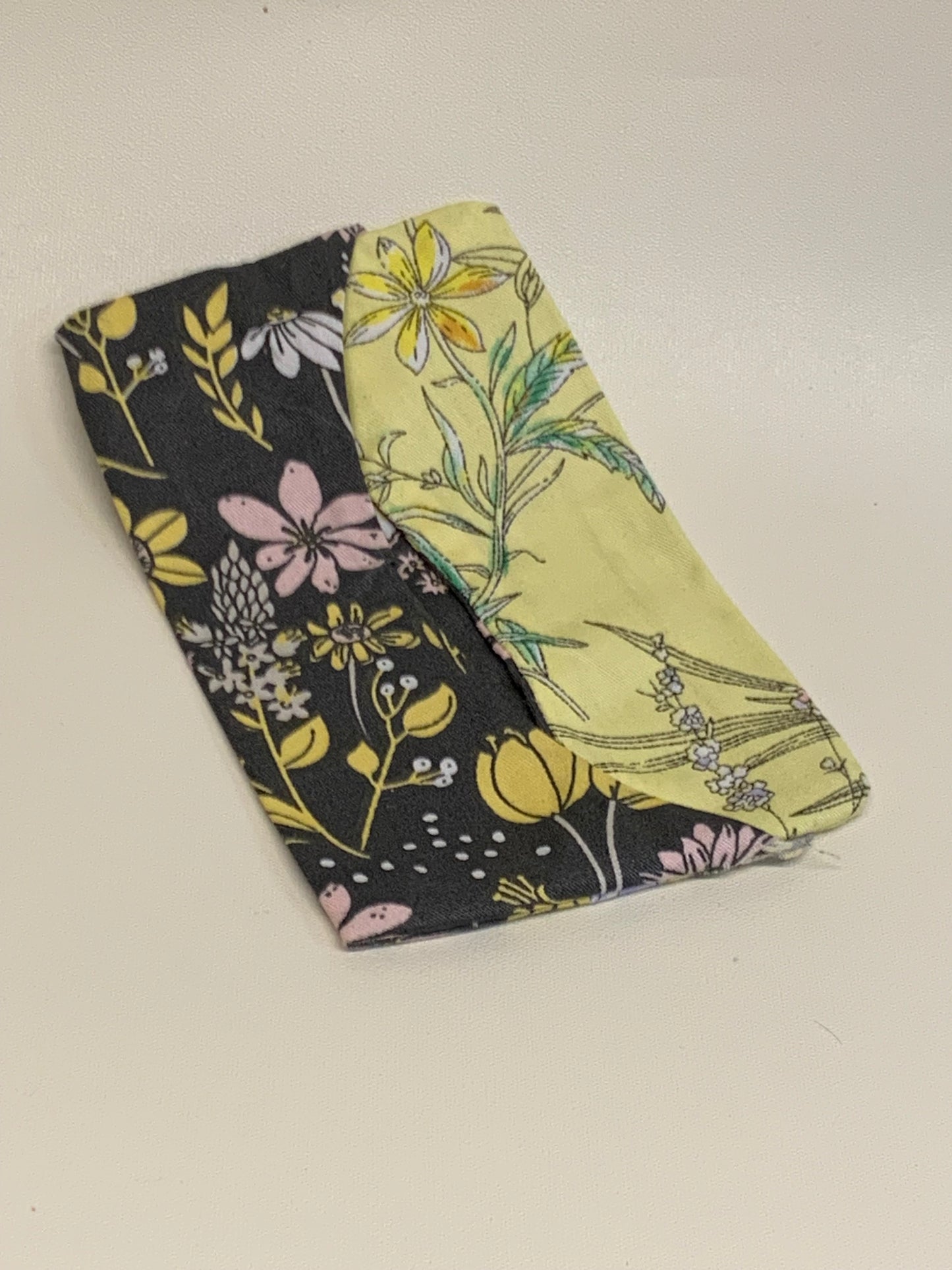 Pocket Size Tissue Holder - Grey flowers and Yellow flowers