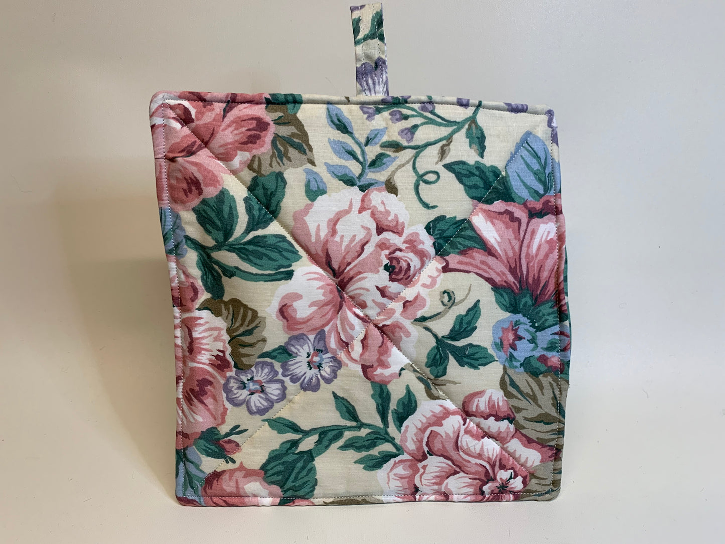 Potholder -Tan with red flowers