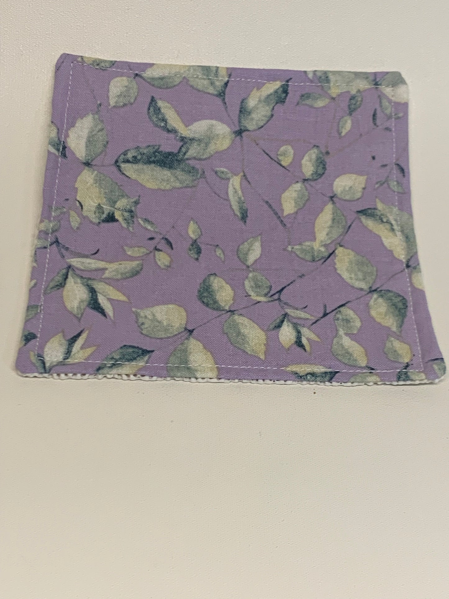 Bottle Gripper - 5" x 5" - Lavender background with leaves