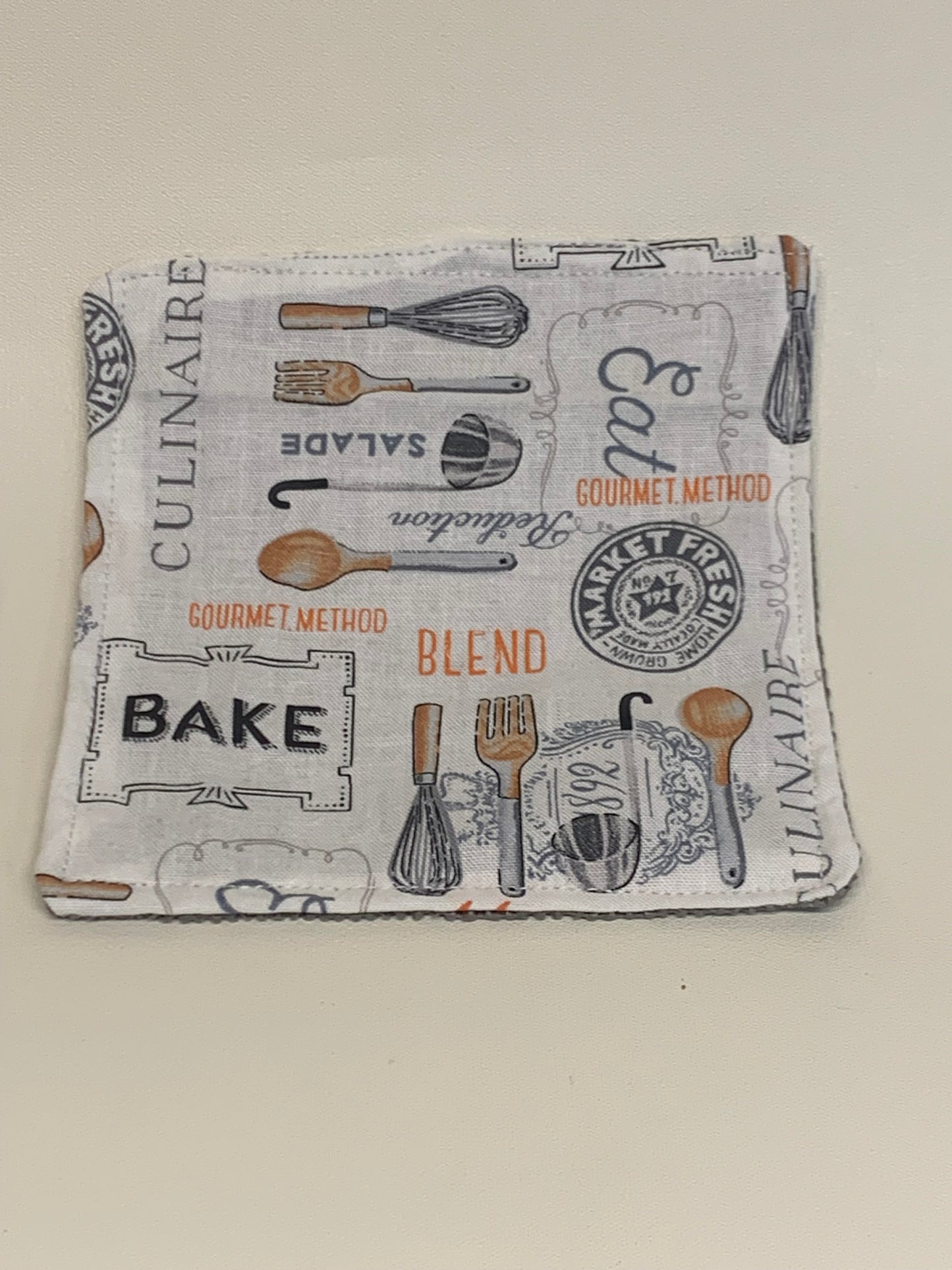 Bottle Gripper - 5" x 5" - Baking theme