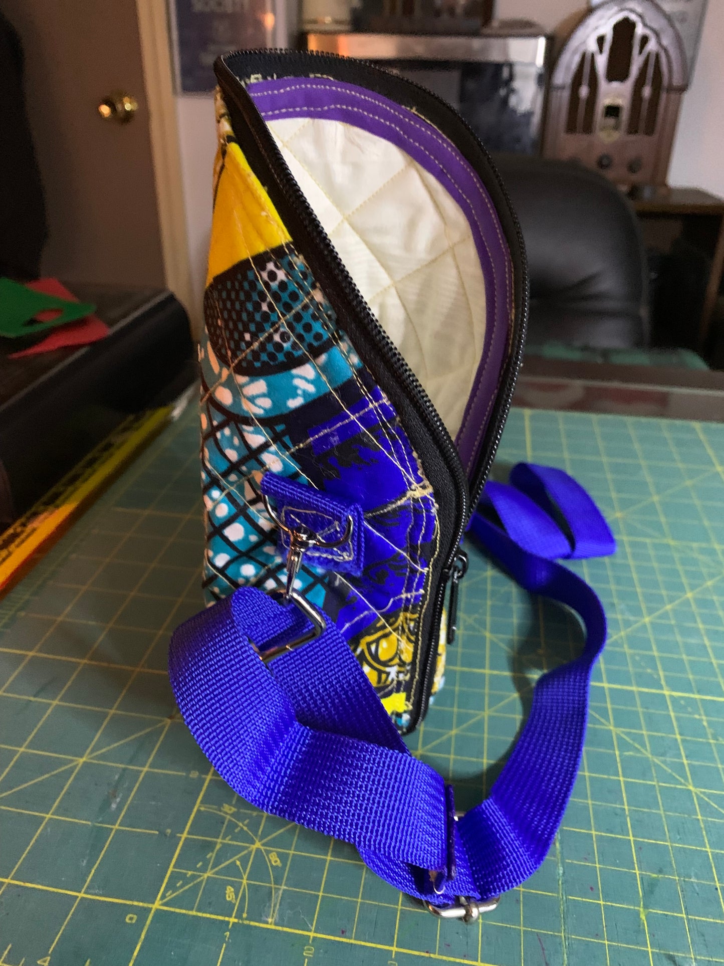 1 Liter Bottle Bag - insulated and quilted.