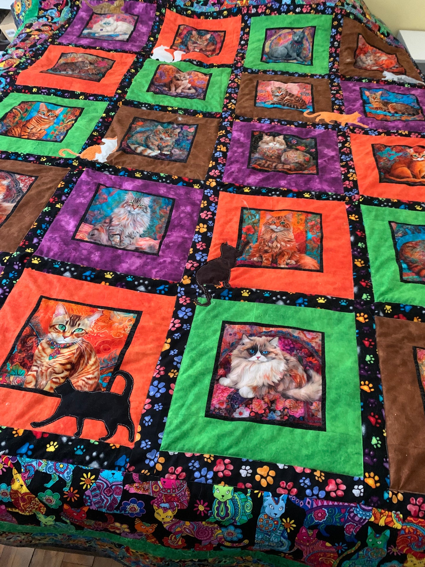 Queen Size Quilt - All Cats with applique cats