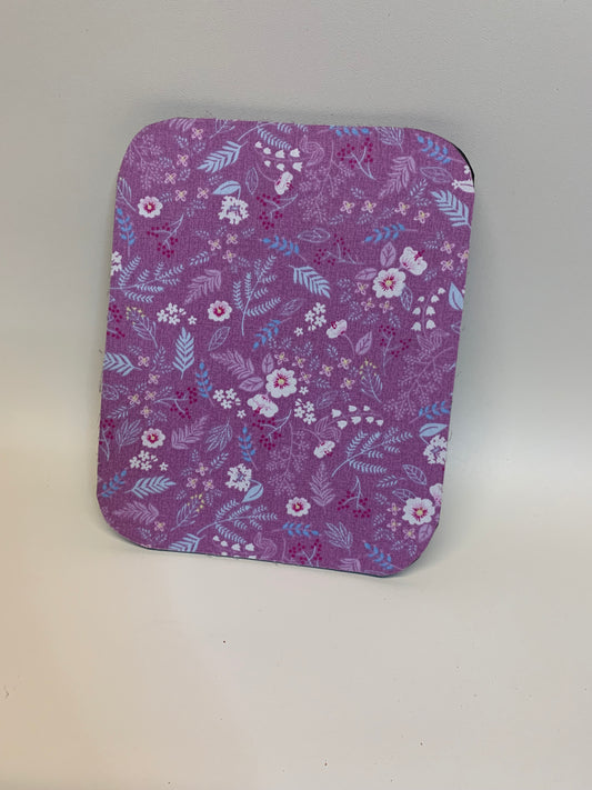 Mouse Pad - 7 1/2" x 9" - Violet floral pattern