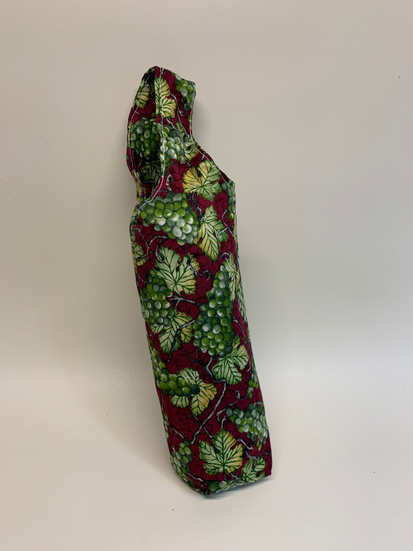 Bottle Bag - -Maroon with grapes on the vine-  for 1 liter bottles
