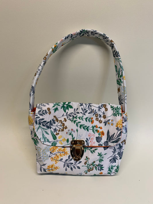 Purse - White with flowers and foliage, lined