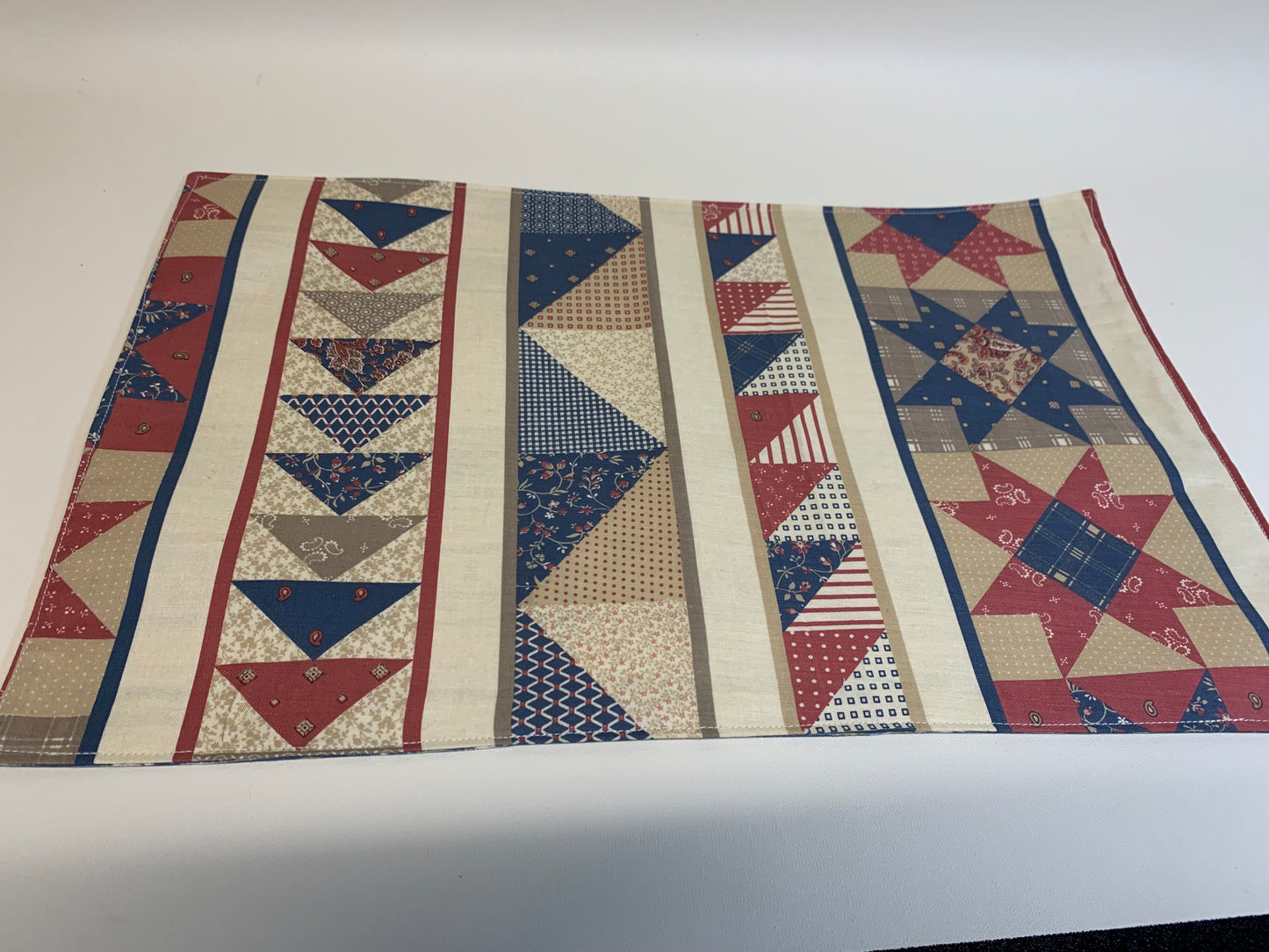 Placemat - Geometric Pattern-   11 1/2" x 17"