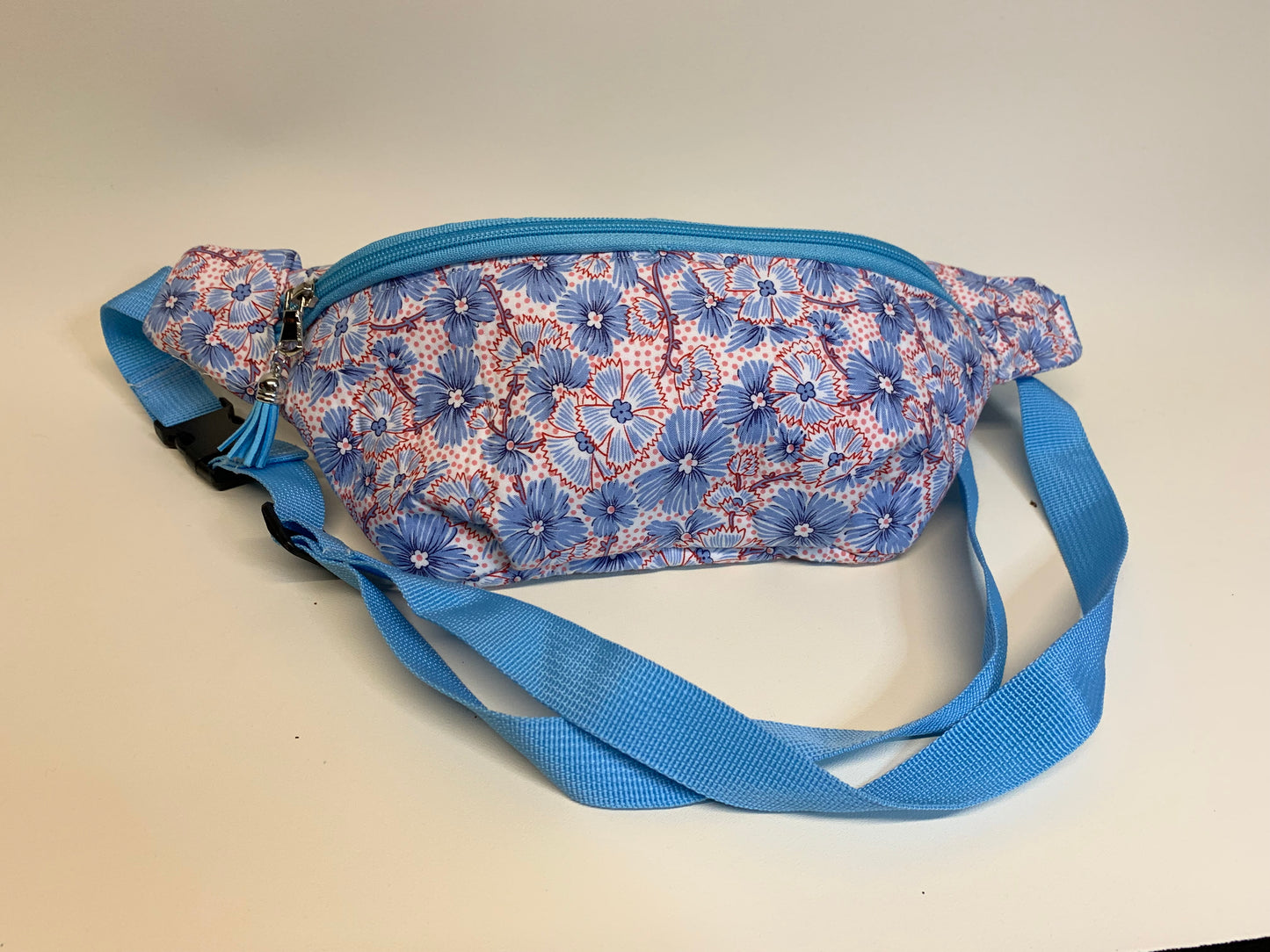 Fanny Pack - Blue flowers