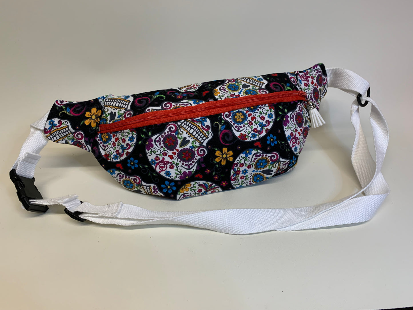 Fanny Pack - Black with skulls