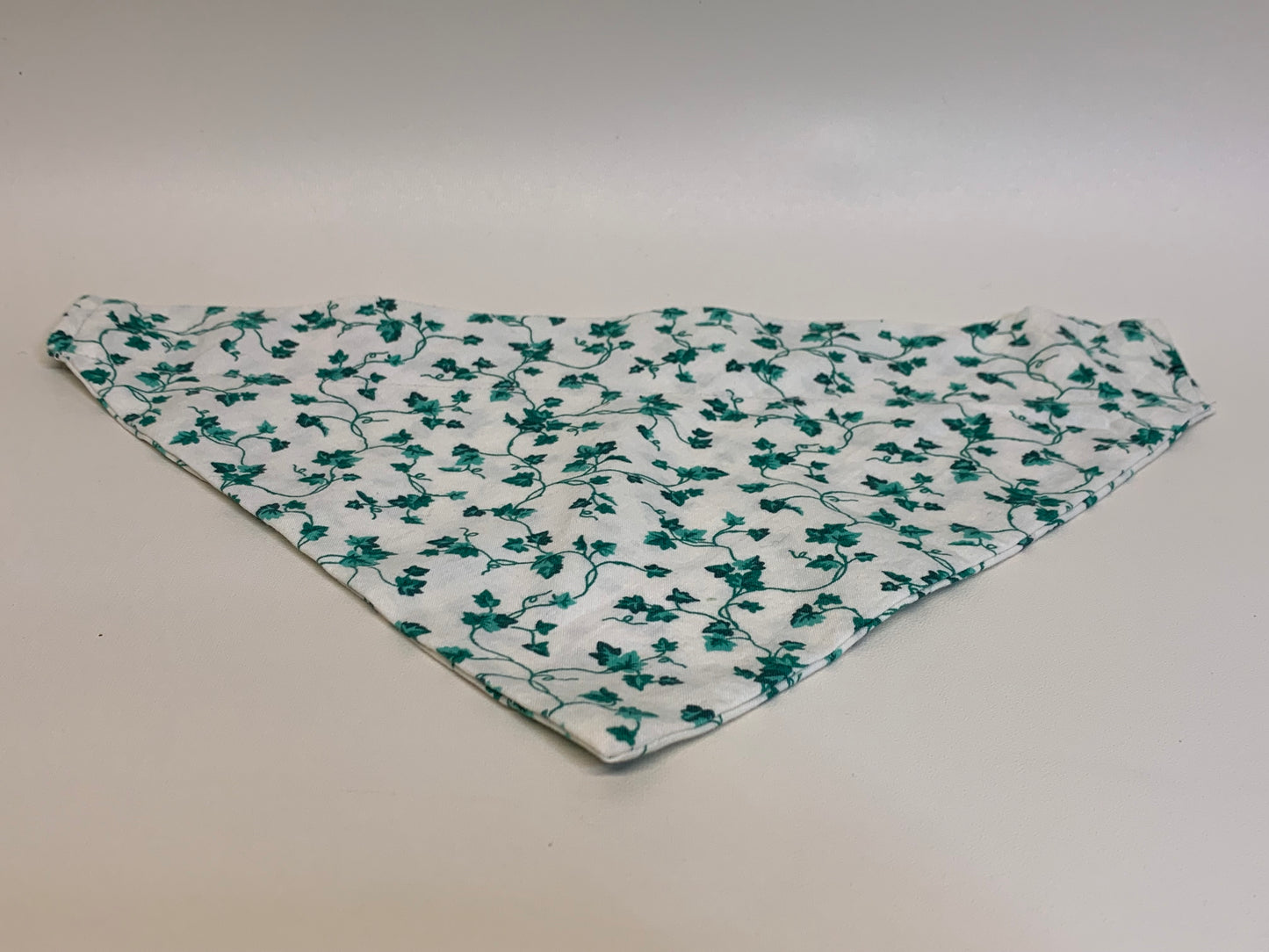 Dog Bandana - Green Ivy on white  -  for 2 inch collar