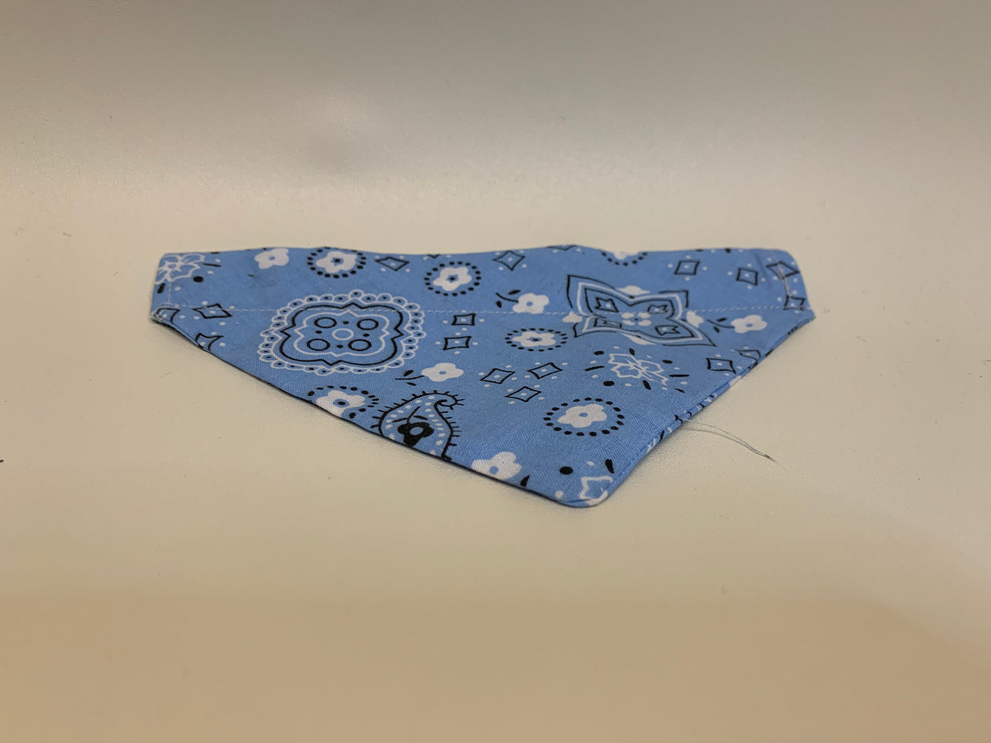 Dog Bandana -Light blue paisley -  for 1  inch collar
