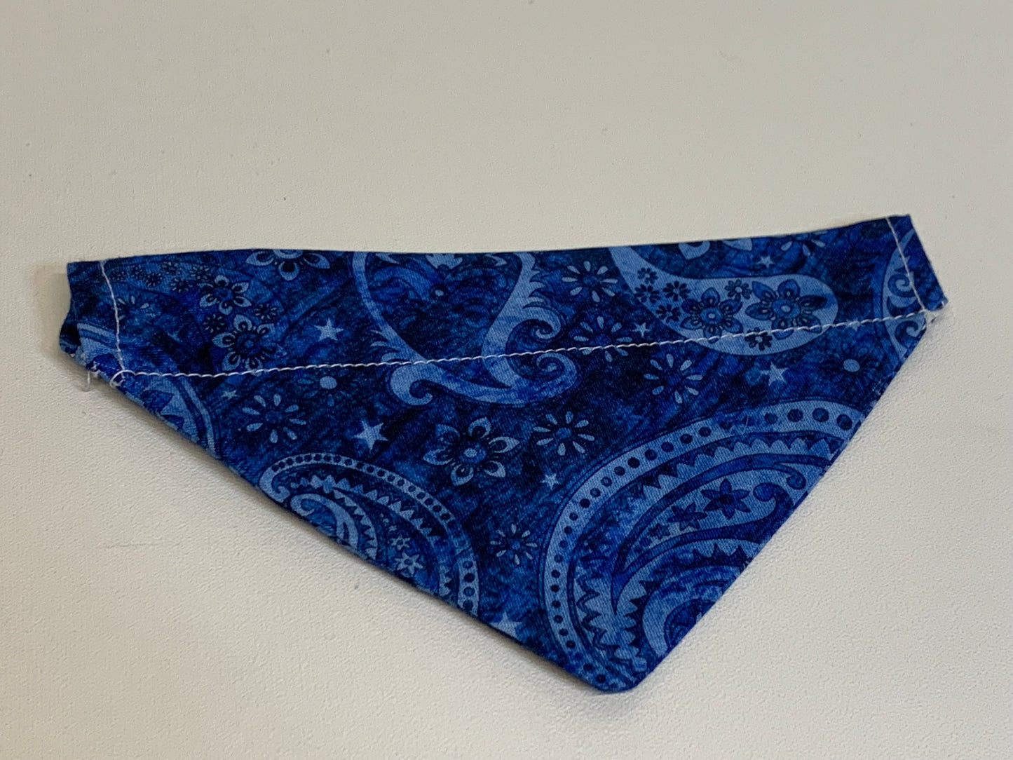 Dog Bandana  - Blue paisley -  for 1/2  inch collar
