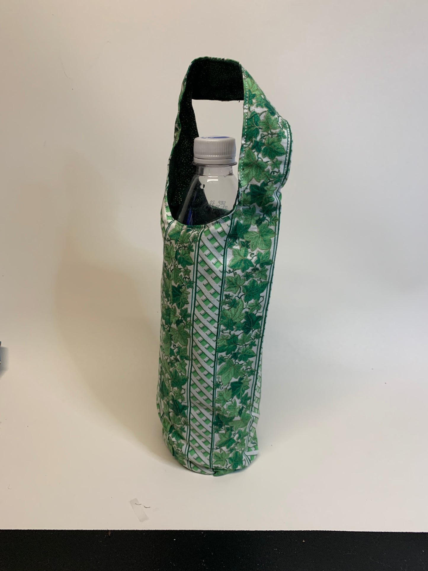 Bottle Bag - Ivy on a trellis -   for 1 liter bottles