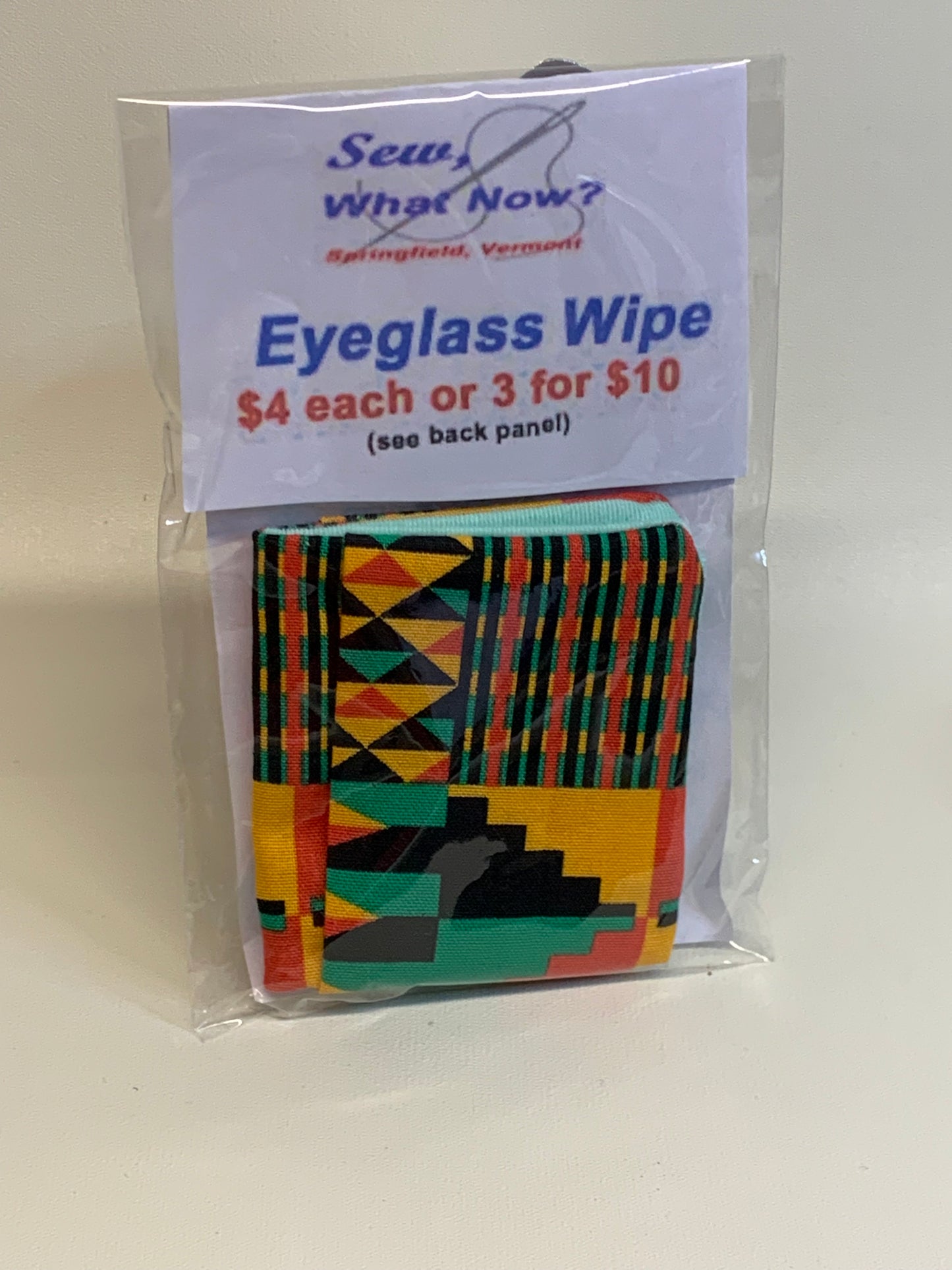 Eyeglass Wipe - black/green/orange/yellow geometric