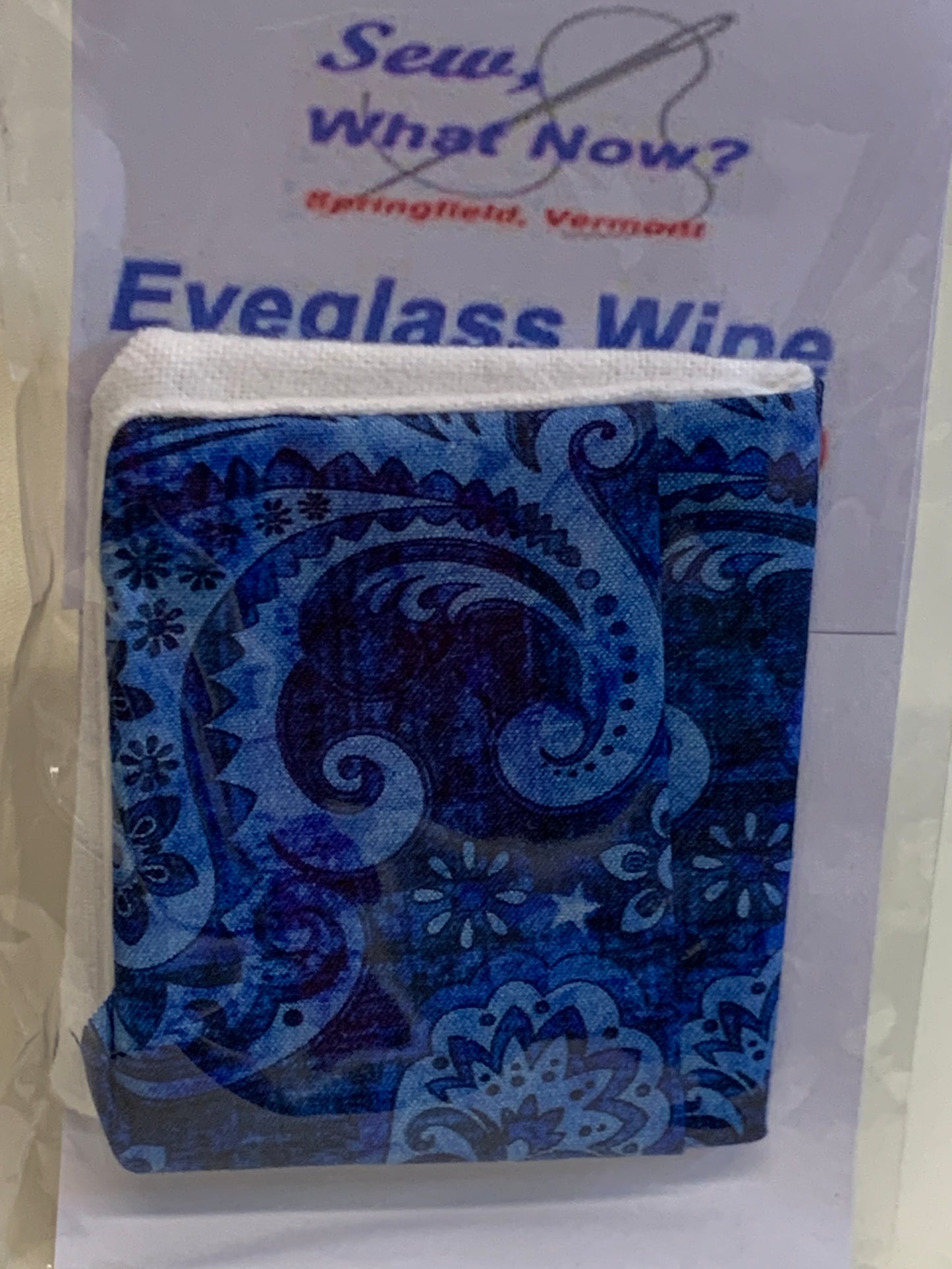 Eyeglass Wipe -Blue paisley