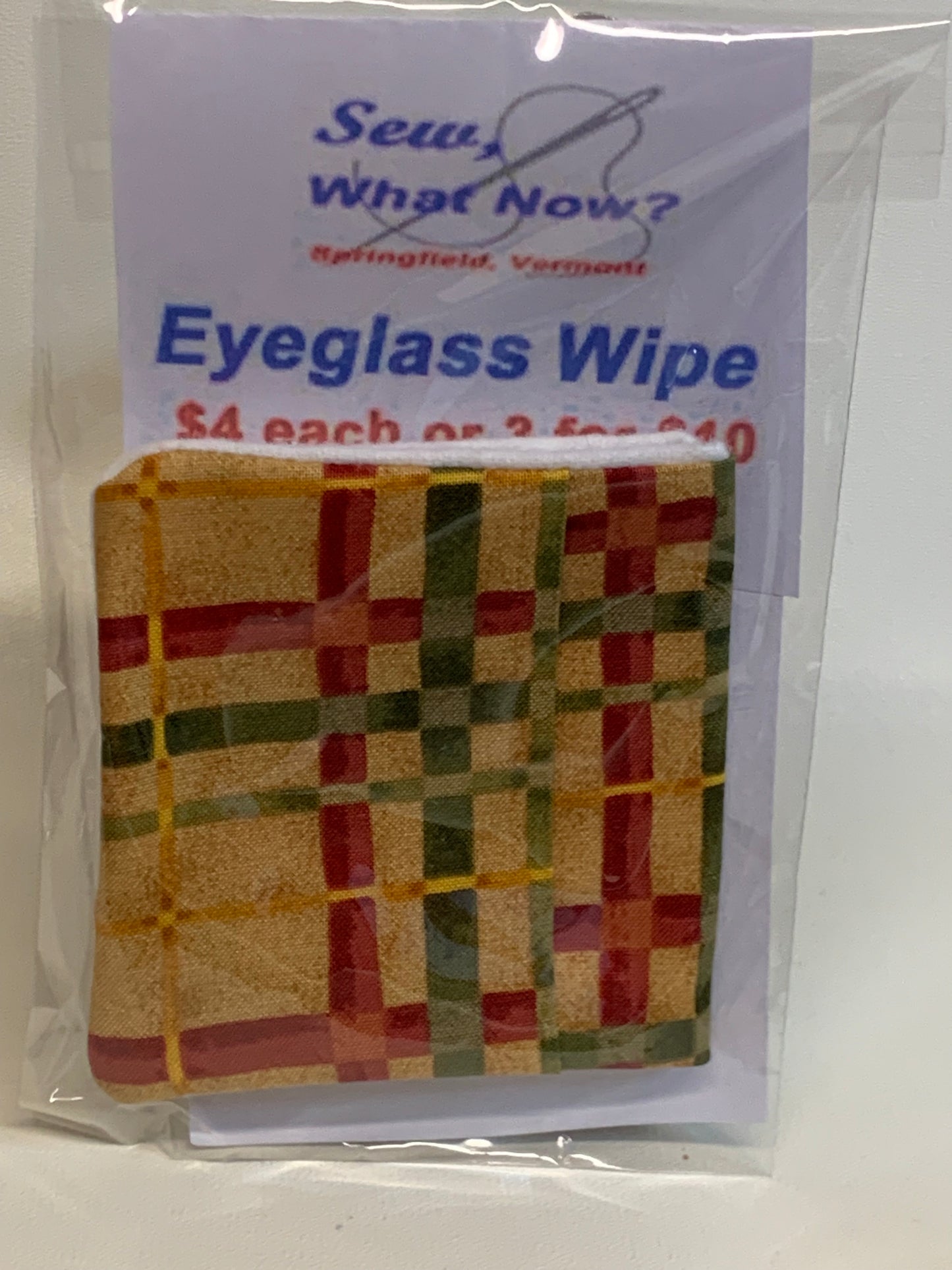 Eyeglass Wipe -Gold/red/green plaid