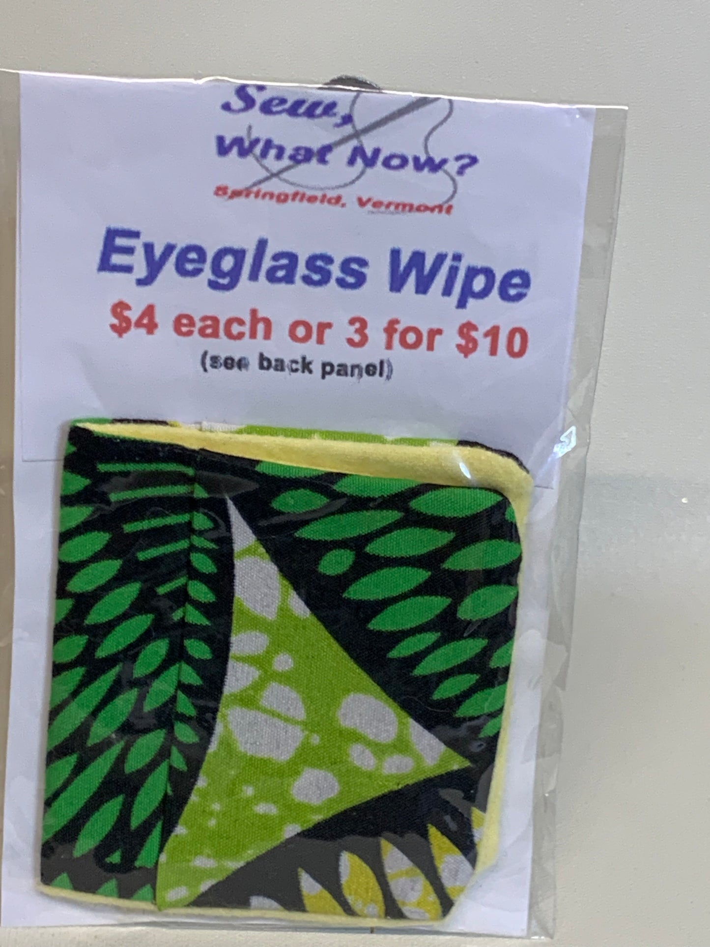 Eyeglass Wipe - Black/green/white geometrics