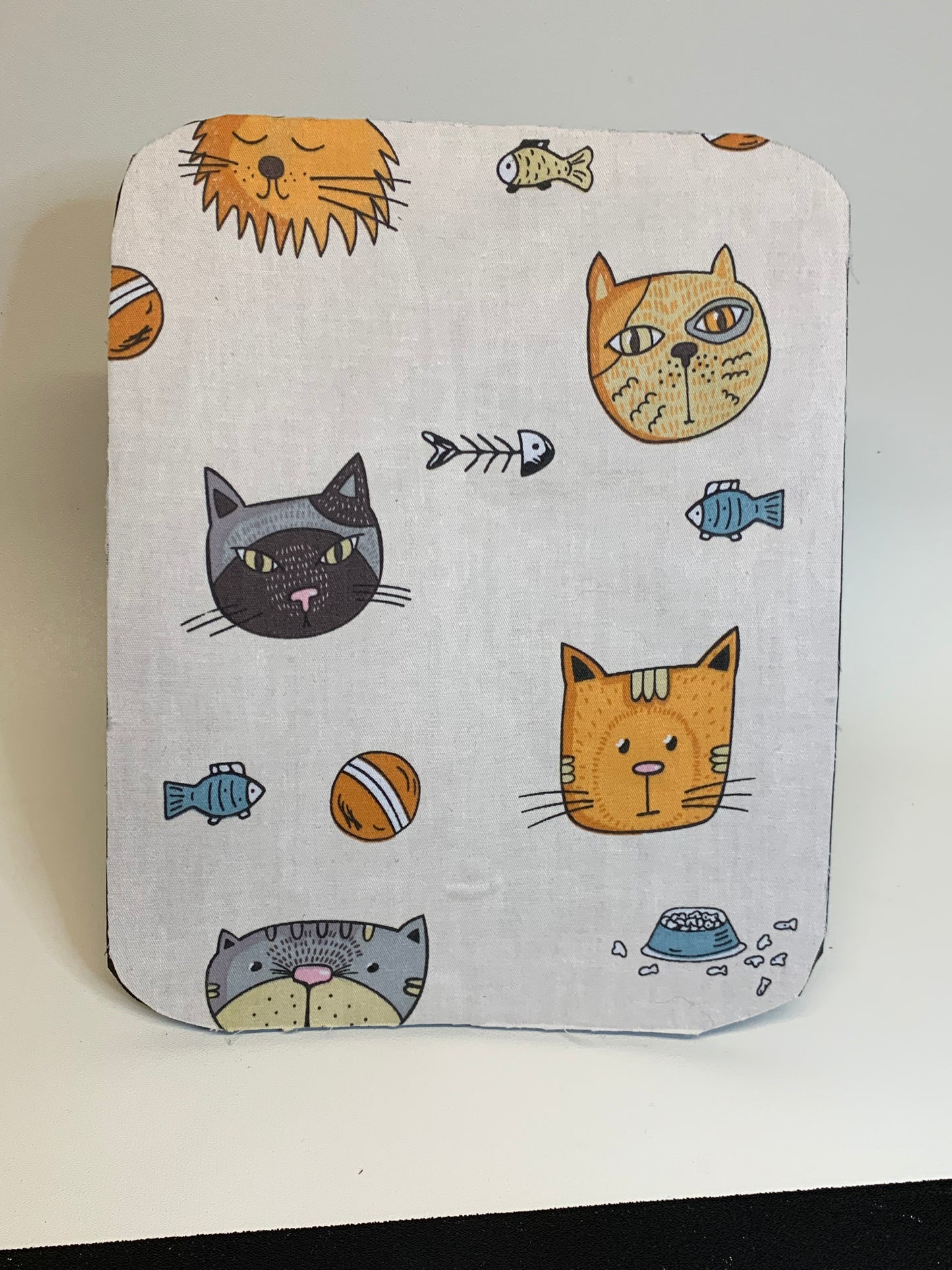Mouse Pad - 7 1/2" x 9" - Tan with cats