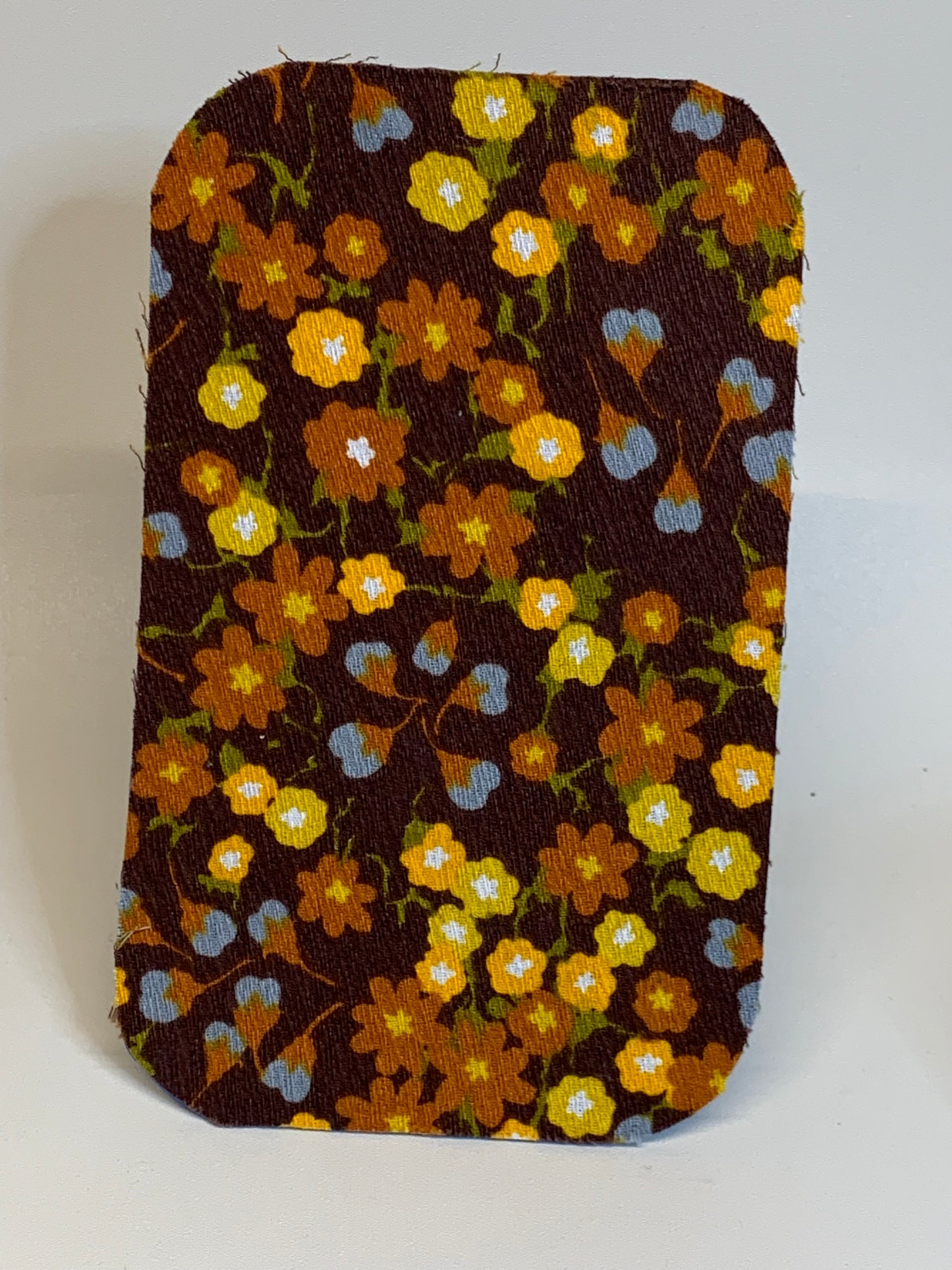 Mouse Pad - 4 1/2" x 7 1/2" - Brown with flowers