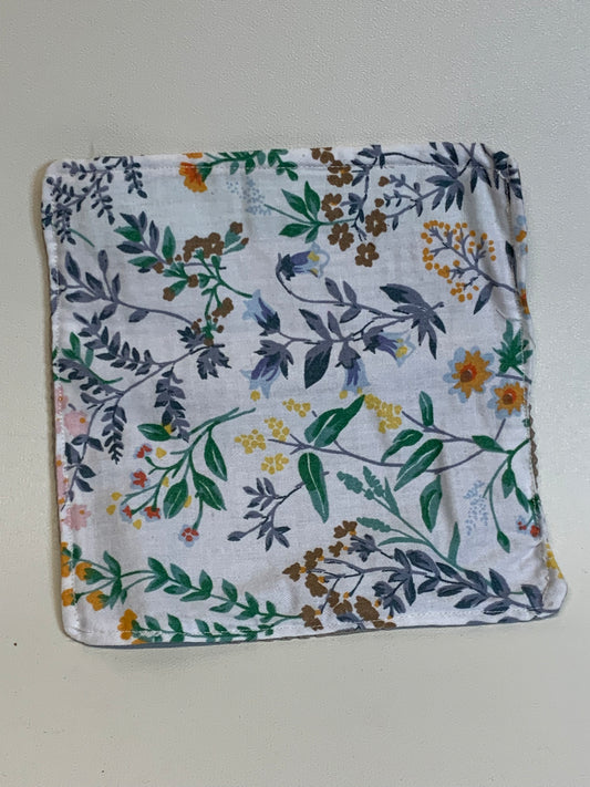 Bottle Gripper - 6" x 6" - White with flowers