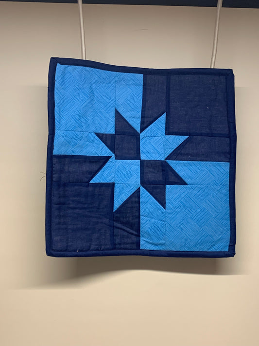 Centerpiece Mat - Light blue and Navy   16" x 16"