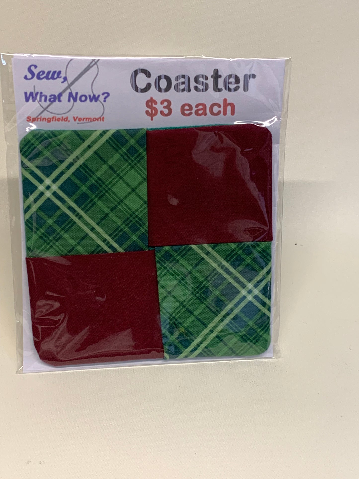 Coaster - Maroon and Green plaid