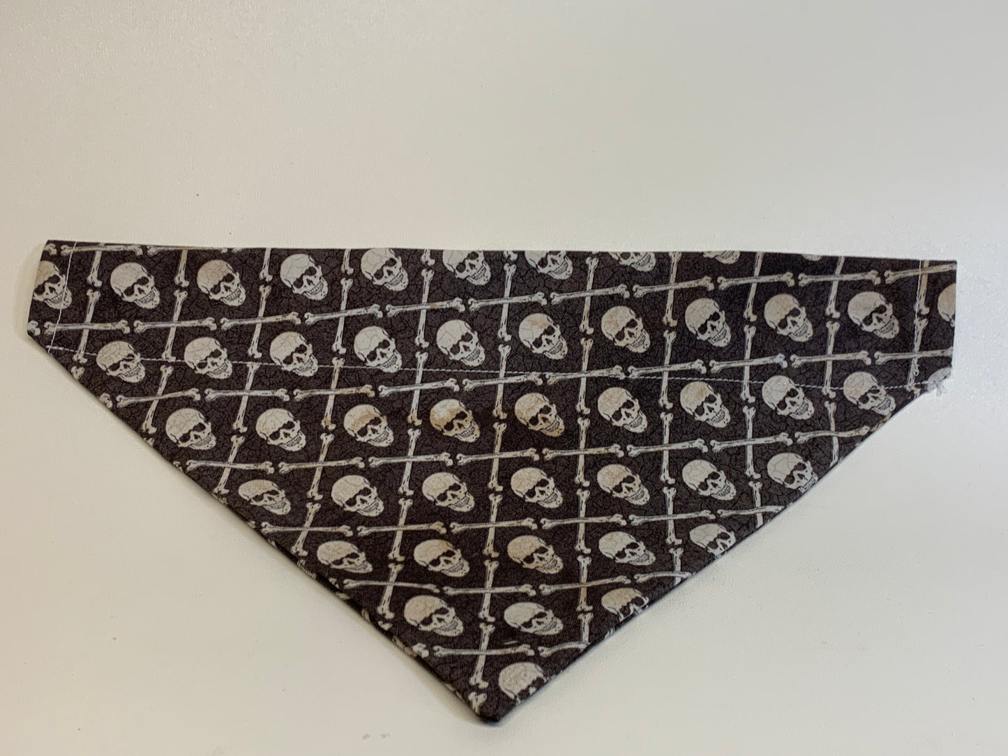Dog Bandana -Grey and White skulls -  for 2 inch collar