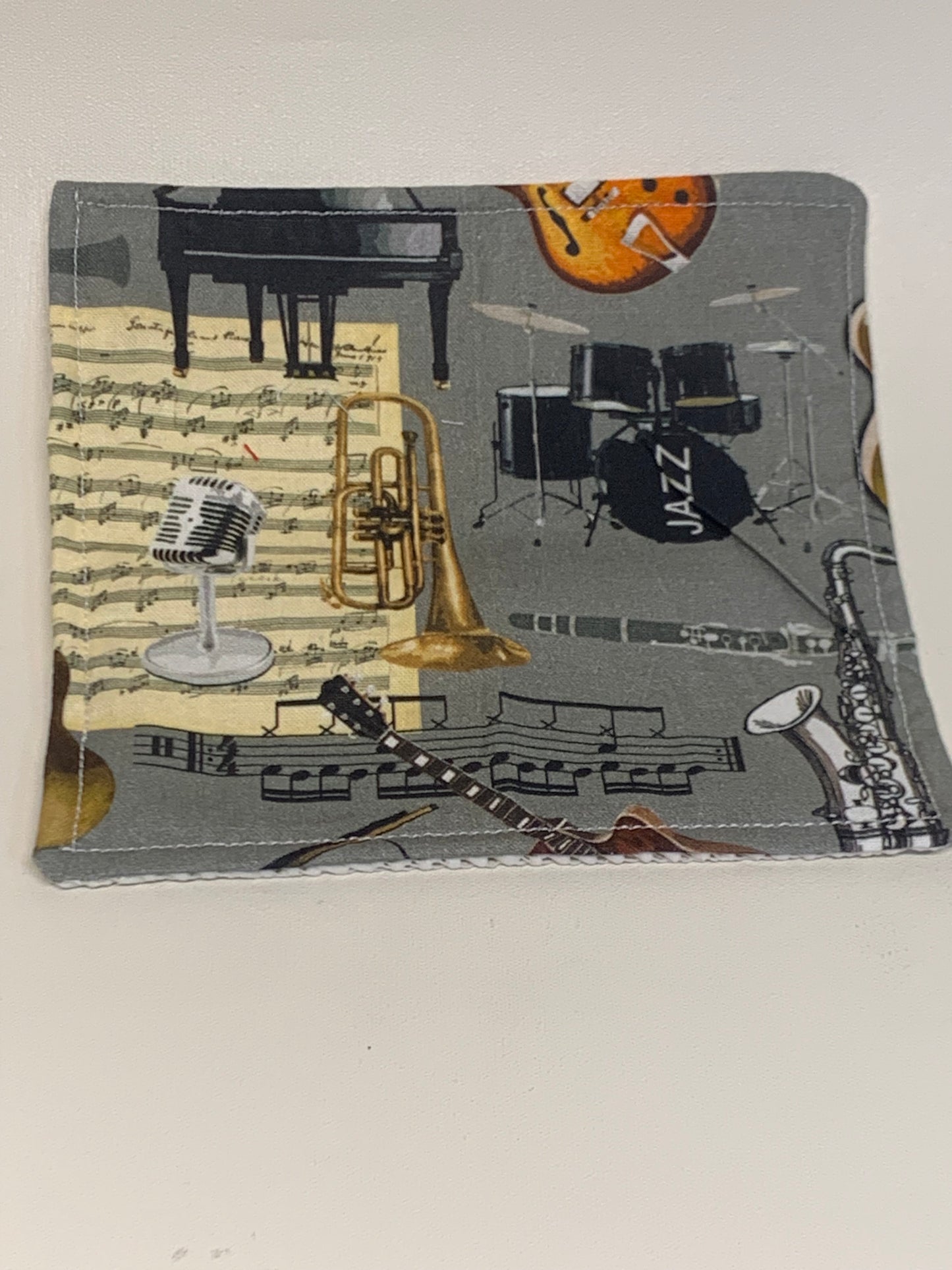 Bottle Gripper - 5.5" x 5.5" - Jazz Music